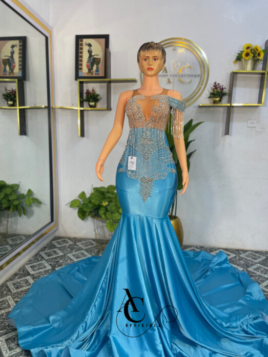 Queens Dress - Image 2